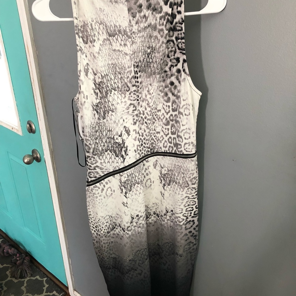 Jennifer Lopez size 8 dress